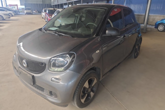 smart forfour 2018款 1.0L 52千瓦激情版