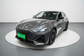 长安UNI-V 2023款 1.5T 尊贵型