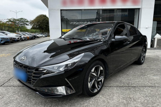 现代 伊兰特 2021款 1.5L CVT LUX尊贵版