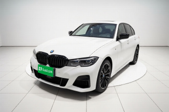 宝马3系 2022款 325i M运动曜夜套装