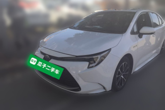 丰田 雷凌 2023款 智能电混双擎 1.8L 运动版