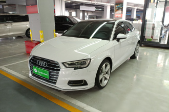 奥迪A3 2018款 30周年年型 Limousine 35 TFSI 风尚型