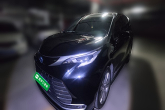 丰田 赛那SIENNA 2024款 2.5L混动 尊贵版