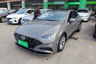 现代 索纳塔 2020款 270TGDi DCT GLS精英版