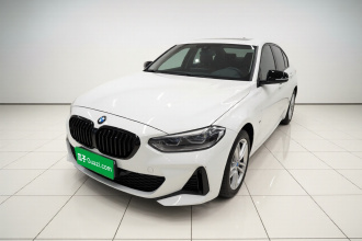 宝马1系 2021款 120i M运动曜夜版