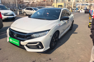 本田 思域 2021款 HATCHBACK 220TURBO CVT潮酷控