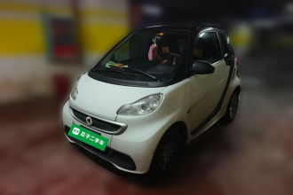smart fortwo 2014款 1.0 MHD 硬顶新年特别版