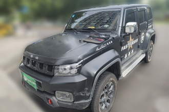 北京越野BJ40 2021款 2.0D 自动四驱刀锋英雄版侠客型（前后电控锁）