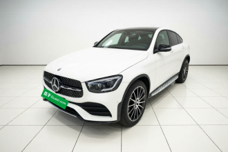 奔驰GLC轿跑 2020款 GLC 300 4MATIC AMG Line 轿跑SUV