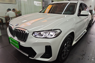 宝马X3 2022款 改款 xDrive25i M运动套装