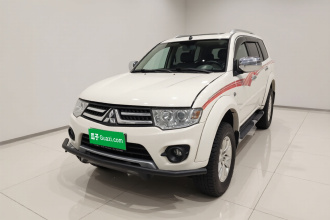 三菱 帕杰罗·劲畅 2013款 3.0L 自动四驱旗舰版