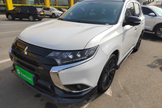 三菱 欧蓝德 2021款 2.4L 四驱曜动版 5座