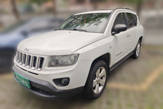 Jeep 指南者(进口) 2013款 2.0L 两驱运动版