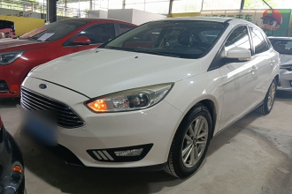 福特 福克斯 2015款 三厢 1.6L 自动风尚型