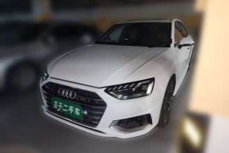 奥迪A4L 2022款 40 TFSI 时尚致雅型