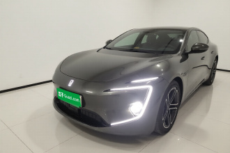 阿维塔12 2023款 700 三激光后驱奢享版