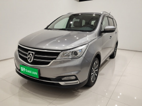 宝骏730 2021款 1.5L 手动时尚型 7座