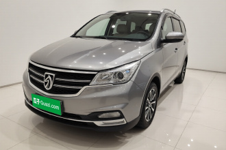 宝骏730 2021款 1.5L 手动时尚型 7座