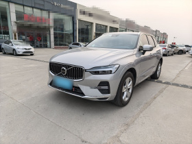 沃尔沃XC60 2022款 B5 四驱智逸豪华版