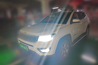 Jeep 指南者 2019款 220T 自动悦享版
