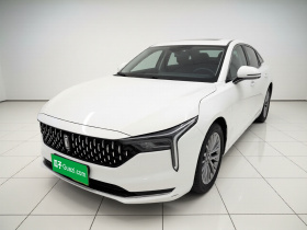 奔腾B70 2025款 龙耀版 1.5T 质享型