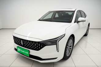 奔腾B70 2025款 龙耀版 1.5T 质享型