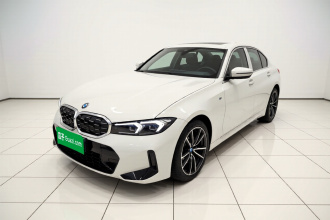 宝马3系 2025款 325i M运动套装