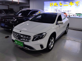 奔驰GLA 2018款 GLA 200 动感型