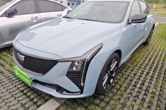 凯迪拉克CT5 2025款 28T 赛道性能版+巅峰赛道选装包