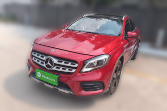 奔驰GLA 2019款 GLA 200 时尚型