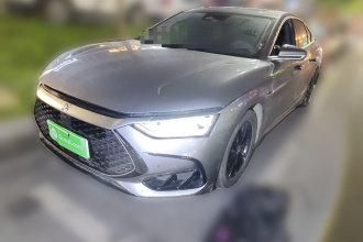 比亚迪 汉 2023款 DM-i 冠军版 121KM 尊贵型