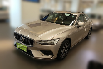 沃尔沃S60 2026款 B4 智逸豪华版