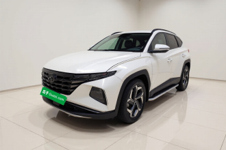 现代 2023款 途胜L 1.5T 自动两驱LUX尊贵版