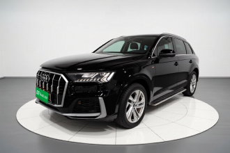 奥迪Q7 2021款 45 TFSI quattro S line运动型