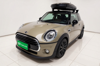 MINI 2019款 1.5T COOPER 艺术家