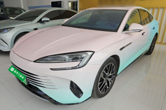 比亚迪 海豹 2024款 荣耀版 DM-i 1.5L 121km 豪华型