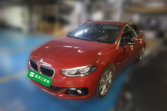 宝马1系 2017款 120i 设计套装型