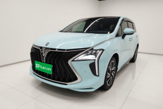 东风风行 风行游艇 2023款 1.5T DCT星空旗舰版