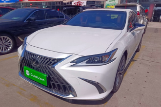 雷克萨斯ES 2022款 200 卓越版