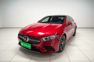 奔驰A级 2020款 改款 A 200 L 运动轿车时尚型