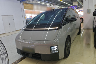理想汽车 理想MEGA 2024款 Ultra