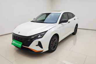 东风风神 奕炫MAX 2022款 1.5T 超帅潮爸版