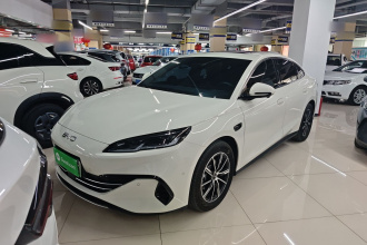 比亚迪 海豹06新能源 2025款 DM-i 智驾版 80KM尊贵型