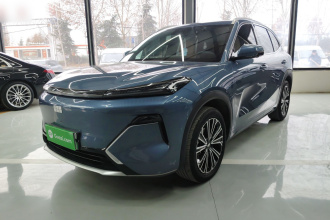 吉利银河 银河星舰7 EM-i 2025款 120km 领航版