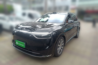 鸿蒙智行 问界M8 2025款 增程 Max+版 53.4kWh 6座版