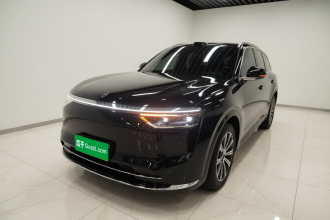 鸿蒙智行 问界M8 2025款 增程 Max版 37kWh 5座版 (192线激光雷达）