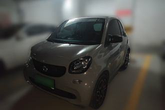 smart fortwo 2019款 0.9T 66千瓦硬顶动擎版 国VI