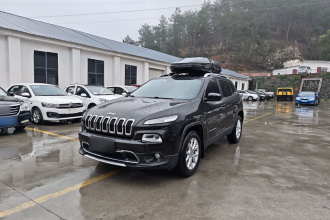 Jeep 自由光 2016款 2.4L 专业智能版