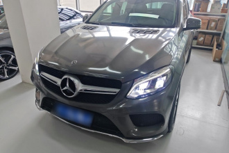 奔驰GLE轿跑 2017款 GLE 320 4MATIC 轿跑SUV