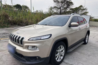 Jeep 自由光 2016款 2.0L 优越版